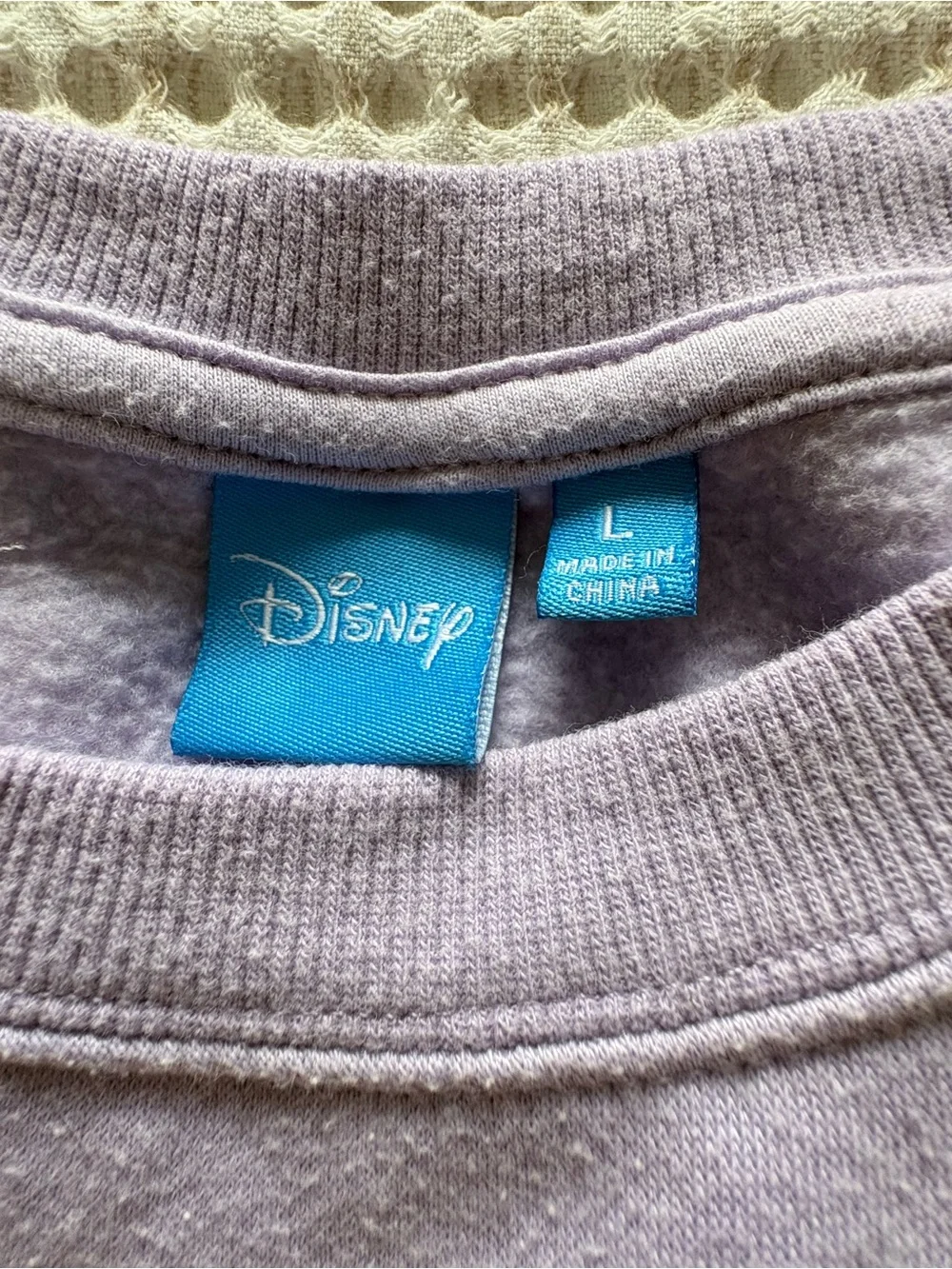 Mickey and Friends Lavender Disney Crewneck Sweatshirt — Vibin' & Thrivin' Sz L